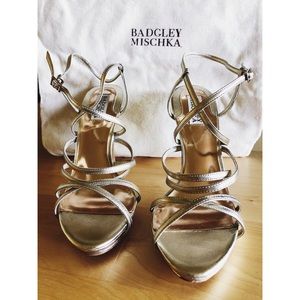 Badgley Mischka Idol strappy heels 🥂